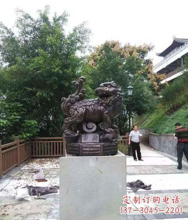 白虎神獸雕塑