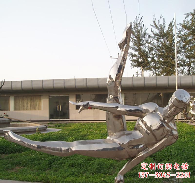 不銹鋼馬給人們帶來激情和勇氣 不銹鋼馬給人們帶來激情和勇氣