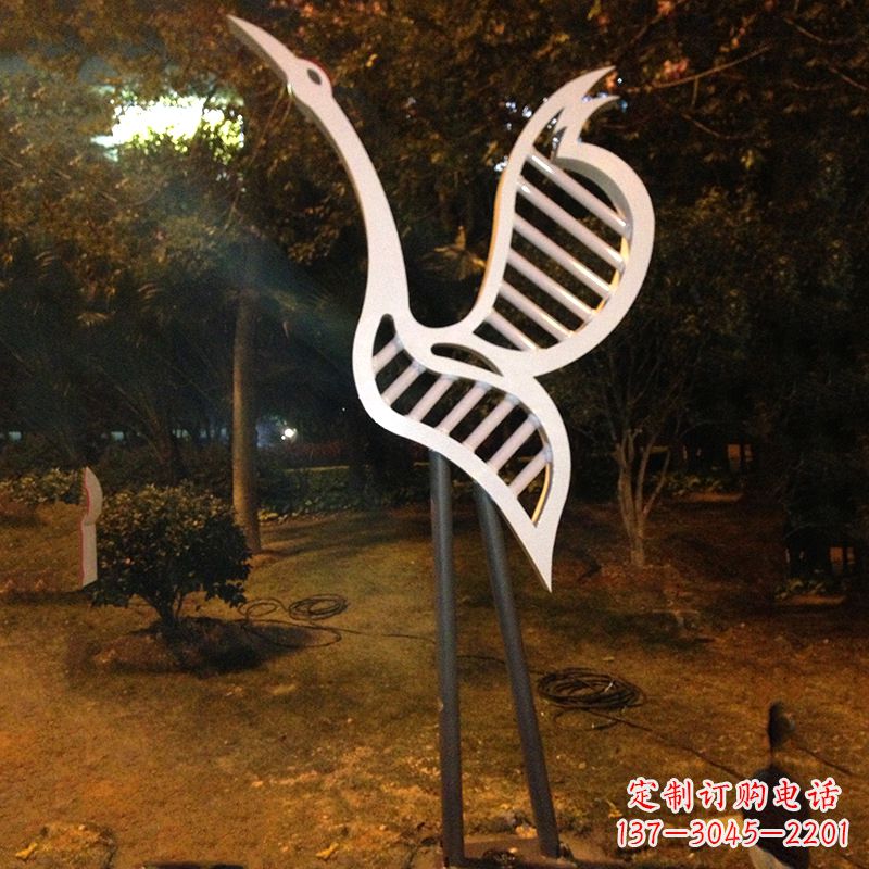 不銹鋼抽象仙鶴燈光雕塑