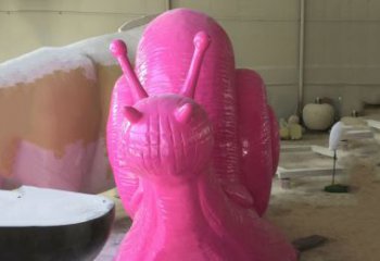 不銹鋼彩繪蝸牛雕塑給公園景觀增添點綴