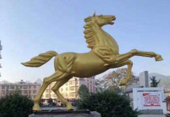 不銹鋼城市廣場的馬雕塑——一個給城市帶來新鮮感的藝術作品