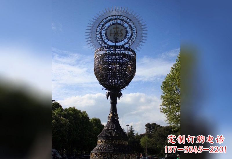 不銹鋼大型獎杯雕塑
