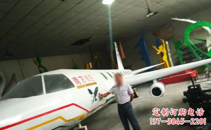 不銹鋼飛機雕塑 (2)
