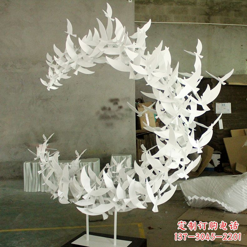 不銹鋼鴿子景觀雕塑，飛翔的格子群創意鳥類標識擺件