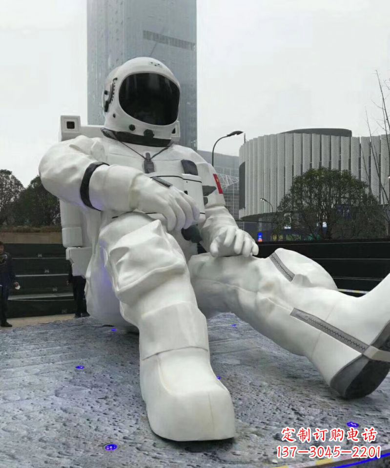不銹鋼公園宇航員人物雕塑