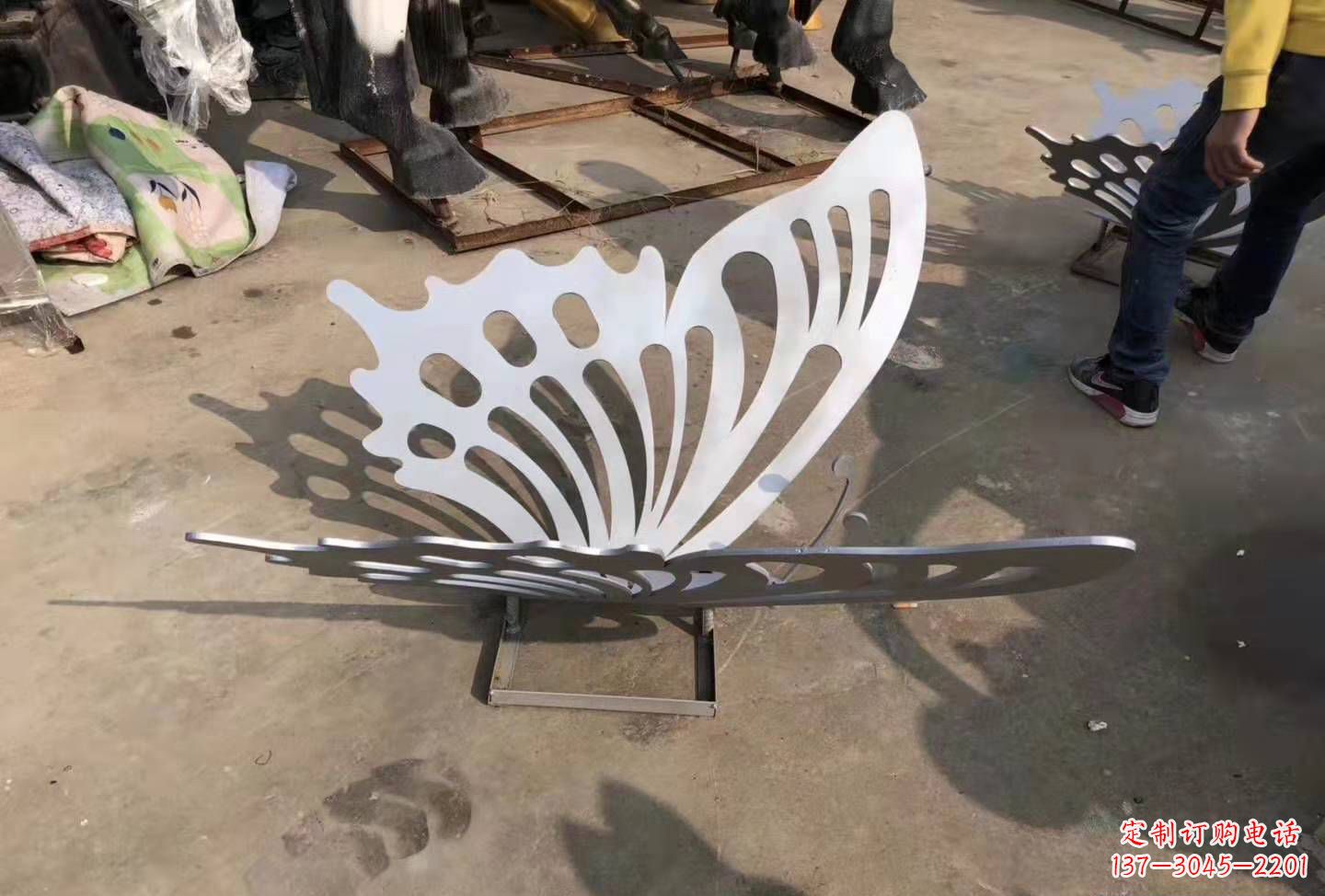 不銹鋼蝴蝶雕塑裝點園林公園的精美藝術品