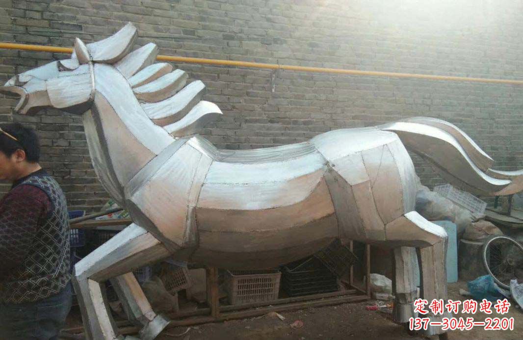 不銹鋼戶外馬雕塑精美的藝術(shù)裝點