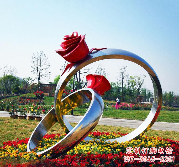 精美不銹鋼戒指雕塑