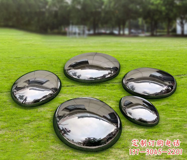 不銹鋼鏡面鵝卵石雕塑