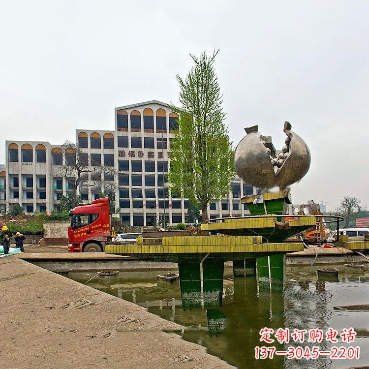 不銹鋼石榴景觀雕塑：美麗的藝術之旅