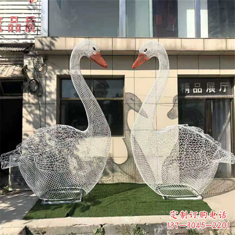 不銹鋼縮翅網格天鵝一對經典雕塑的傳奇之美