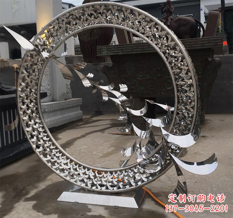 不銹鋼現代圓環雕塑