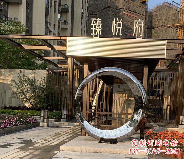 不銹鋼小區圓環雕塑賦予小區景觀更多美感 不銹鋼小區圓環雕塑賦予小區景觀更多美感
