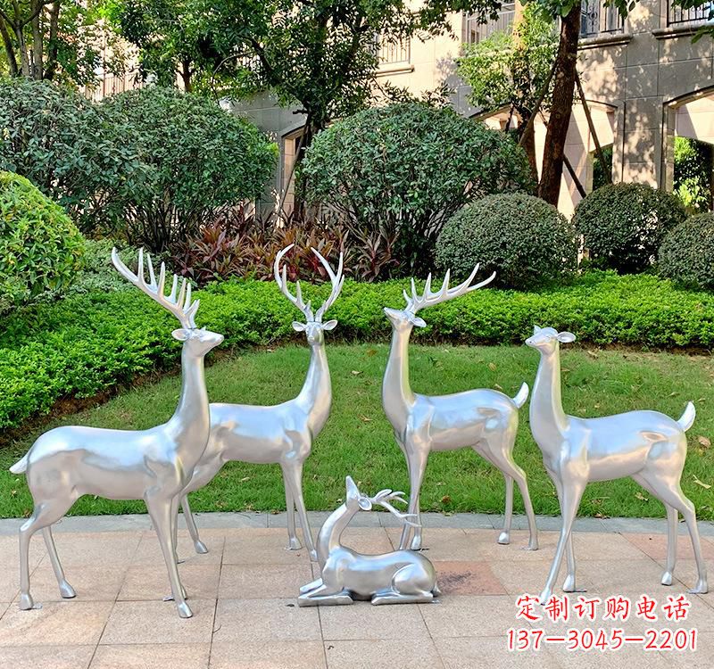 不銹鋼園林小鹿雕塑美麗的藝術點綴