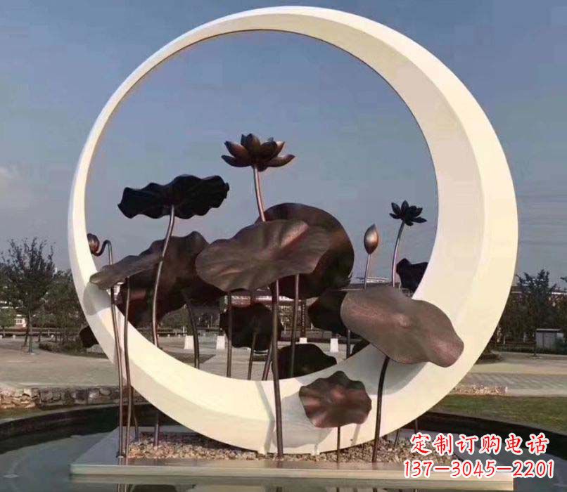 不銹鋼圓環荷花景觀雕塑