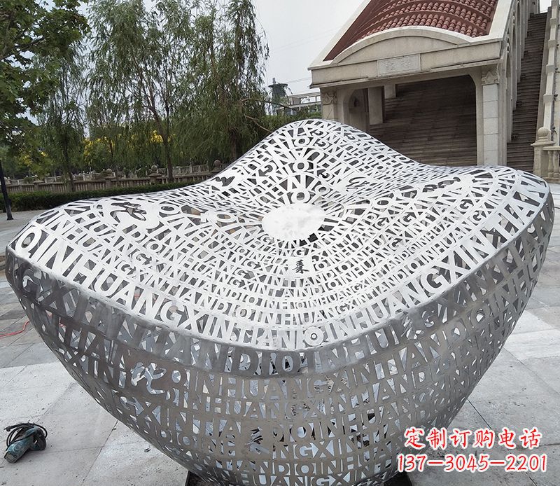 不銹鋼字母元寶雕塑精美藝術精品