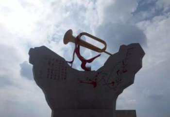 革命烈士沖鋒號雕塑讓革命歷史長存