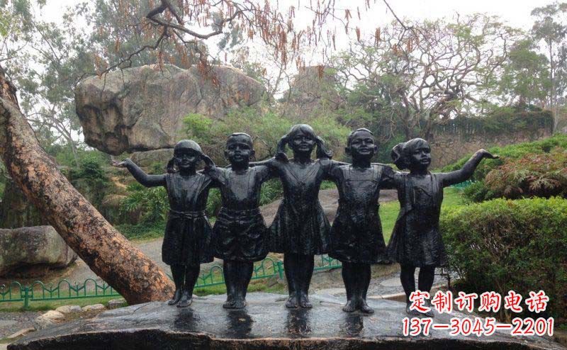 兒童雕塑傳承著童真的美好