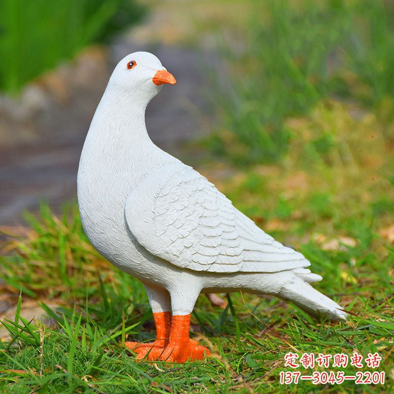 和平鴿雕塑傳遞和平與希望的象征