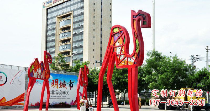 品質精良的公園不銹鋼駱駝雕塑