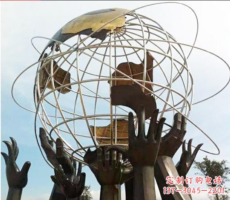 公園不銹鋼手托圓球景觀雕塑