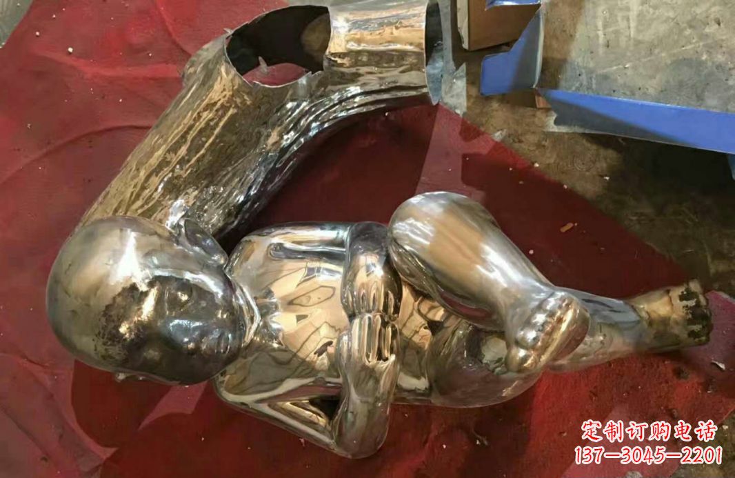 風(fēng)格時(shí)尚可愛(ài)的不銹鋼兒童雕塑
