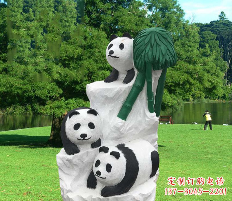 公園大熊貓雕塑