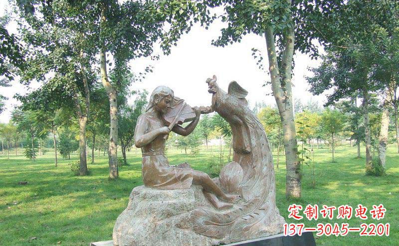 藝術(shù)精美的鳳凰雕塑