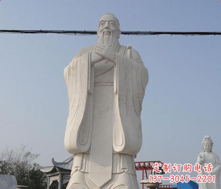 廣場大型孔子石雕