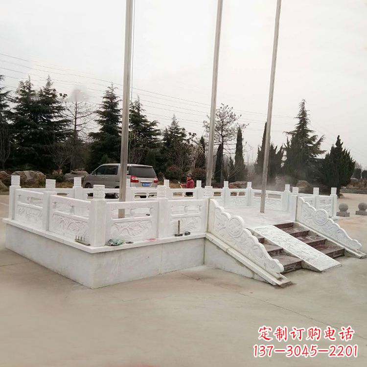廣場升旗臺石雕