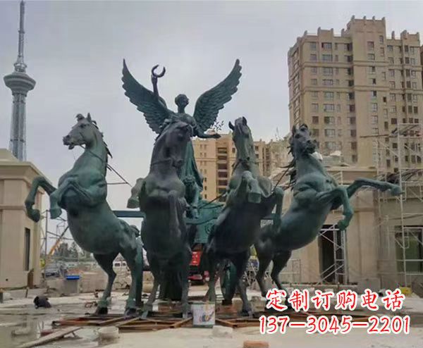 廣場太陽神阿波羅戰車銅雕