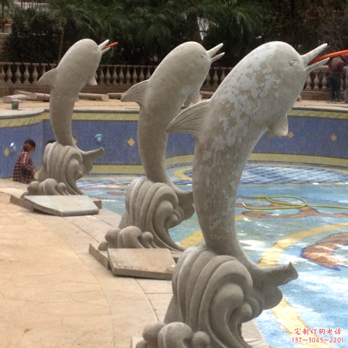 海豚大理石雕塑-游泳館噴水動物雕塑擺件