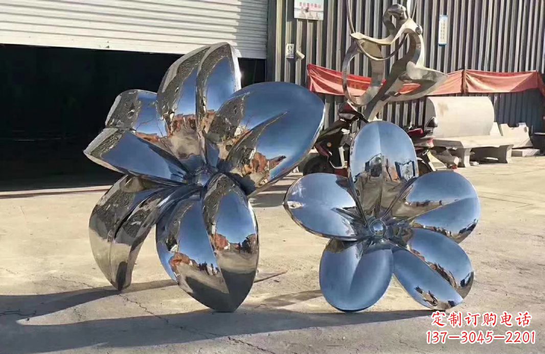 戶外不銹鋼仿真花朵雕塑