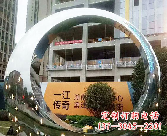 讓您的空間脫穎而出！時(shí)尚鏡面不銹鋼圓環(huán)景觀(guān)雕塑