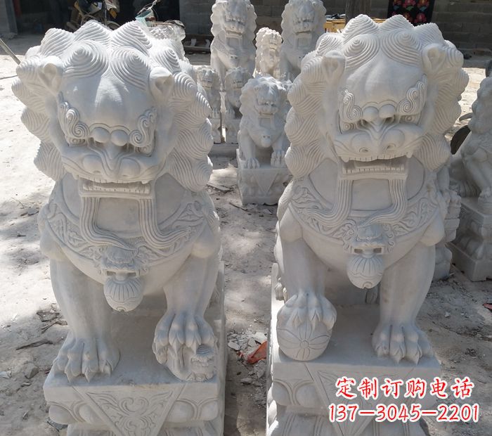 門口鎮(zhèn)宅看門踩球獅子石雕
