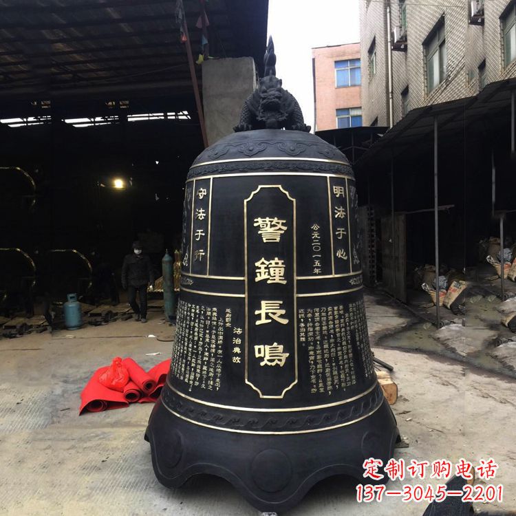 寺廟銅鐘雕塑