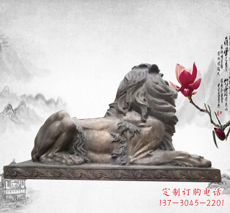 臥著的西洋獅子銅雕