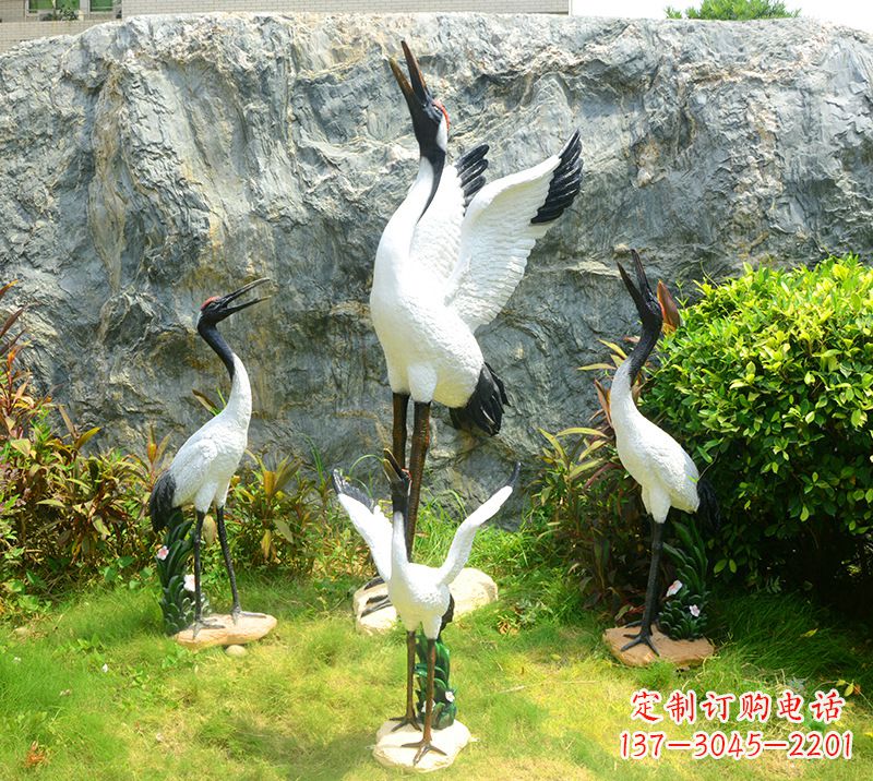 仙鶴雕塑 墓地