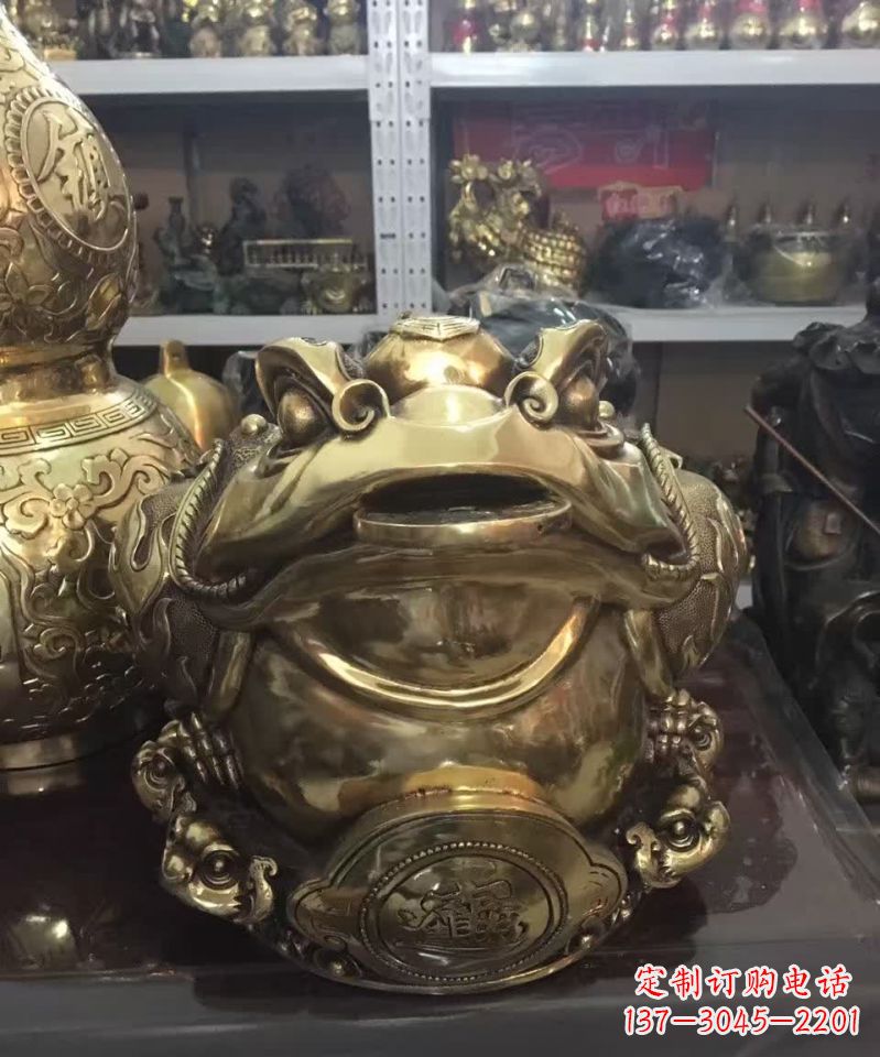 招財金蟾銅雕 