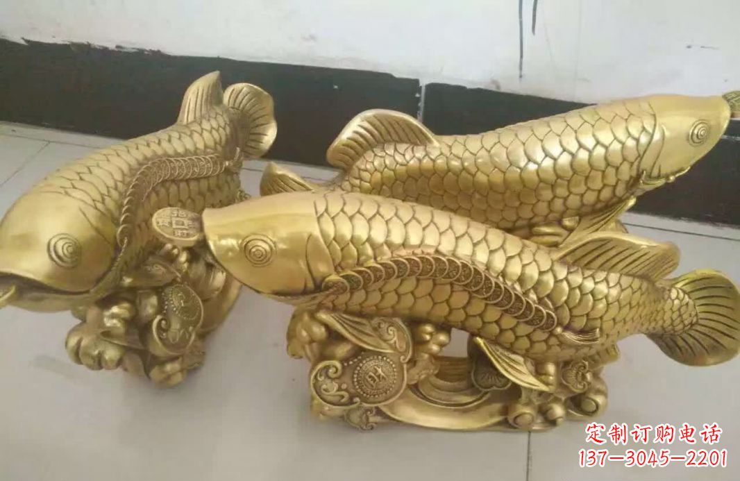 招財金龍魚雕塑