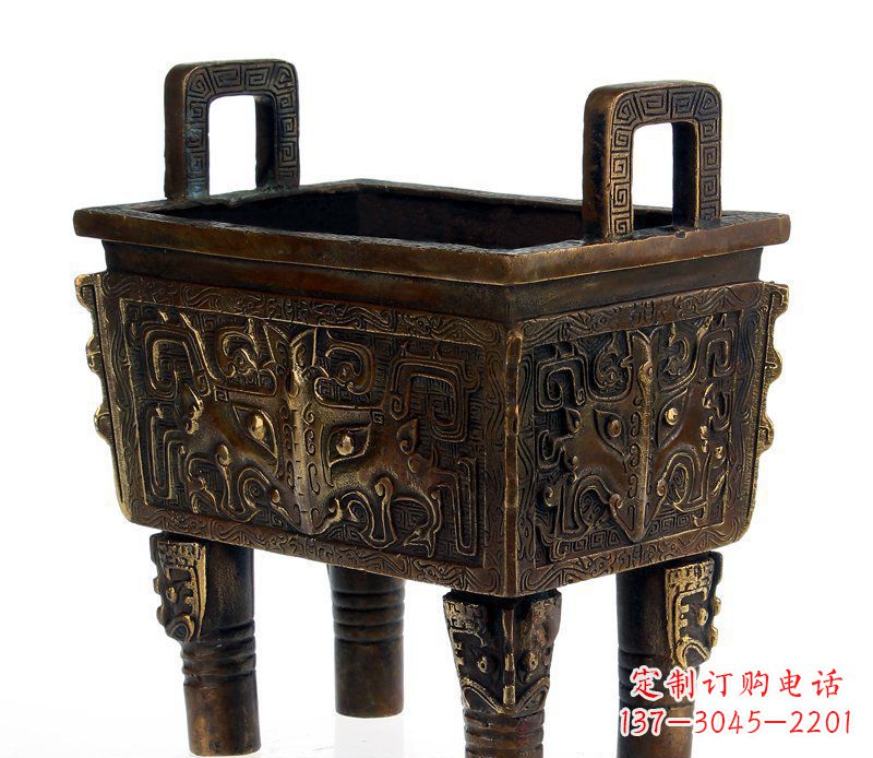 鑄銅四方銅鼎